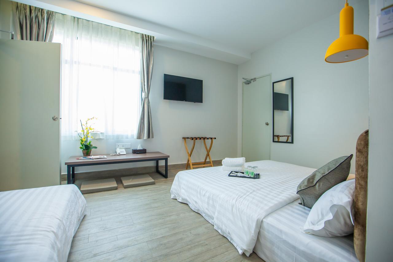 Bzz Hotel Skudai Extérieur photo