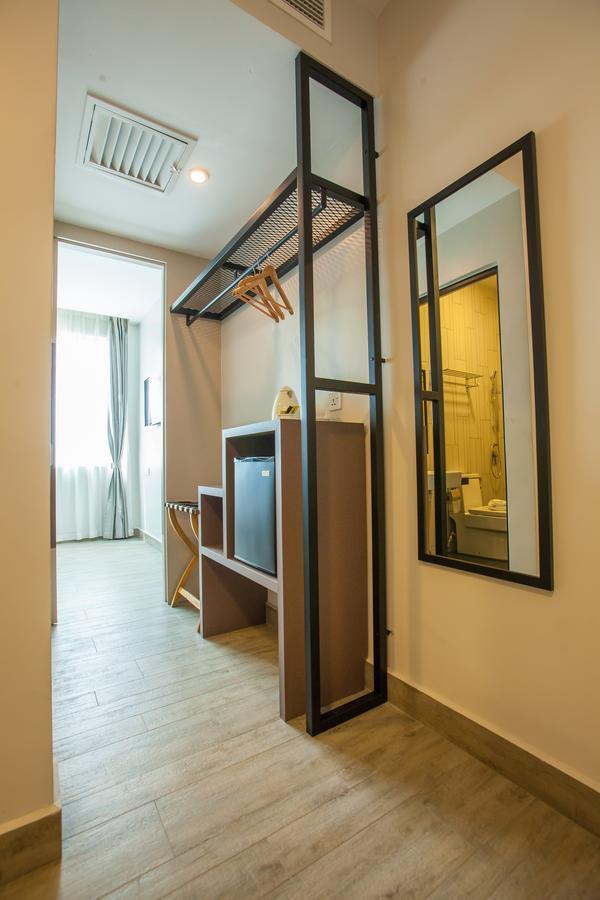 Bzz Hotel Skudai Extérieur photo