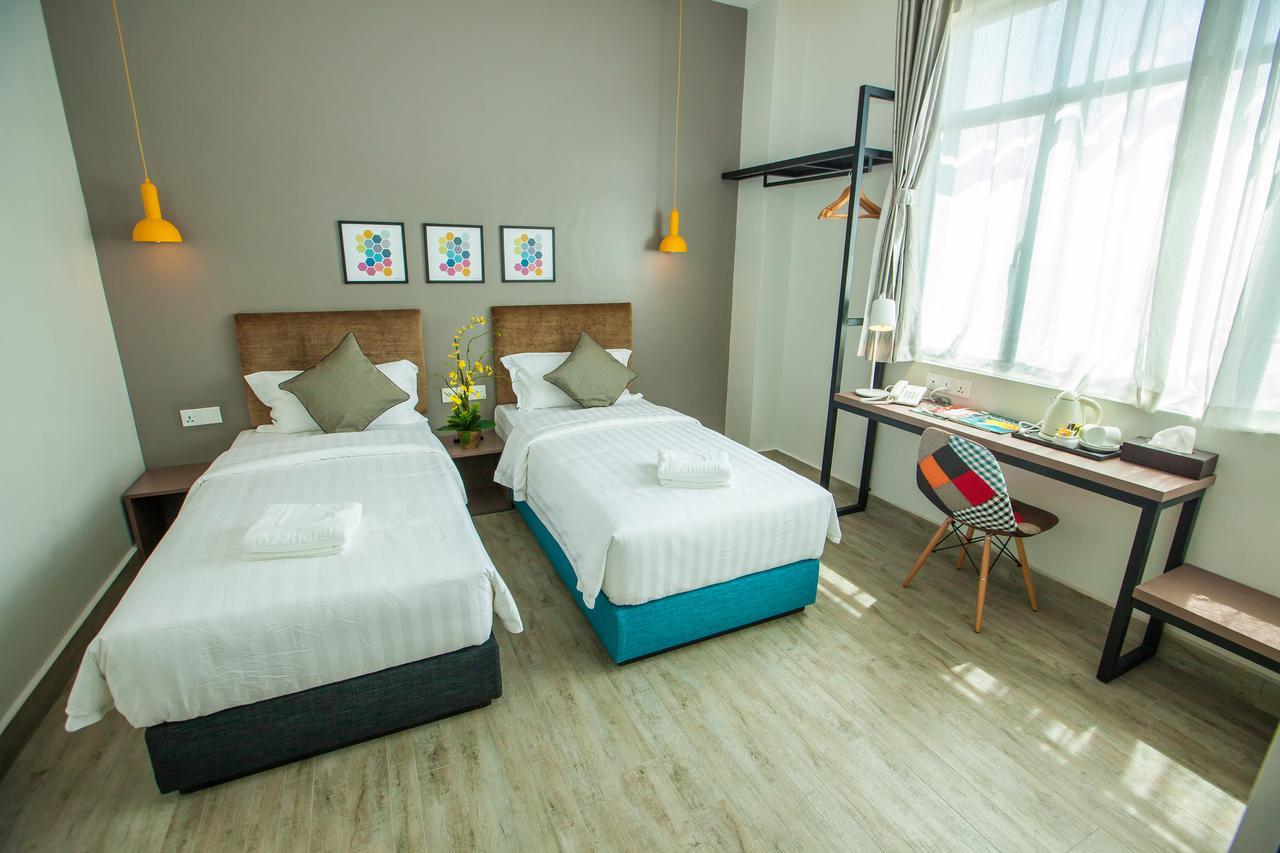 Bzz Hotel Skudai Extérieur photo