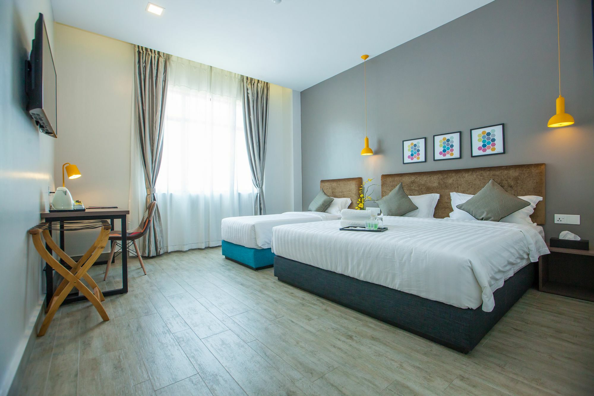 Bzz Hotel Skudai Extérieur photo