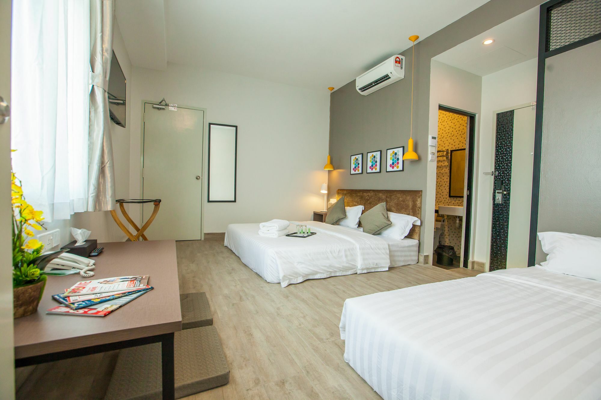 Bzz Hotel Skudai Extérieur photo