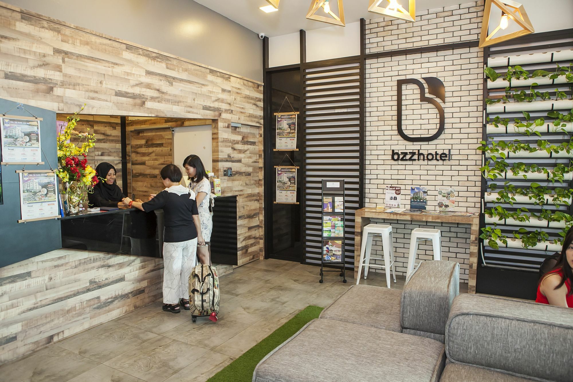 Bzz Hotel Skudai Extérieur photo
